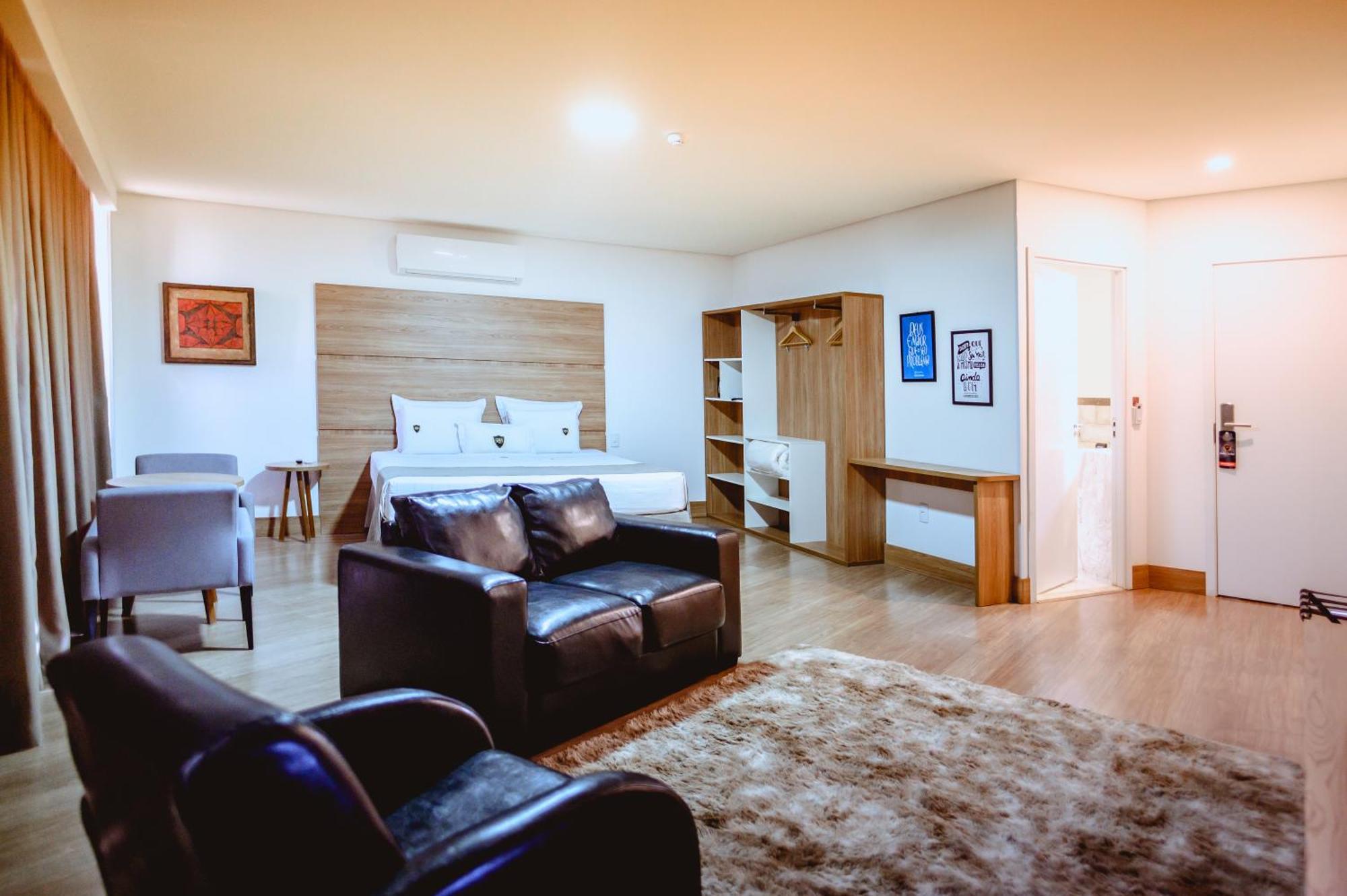 Riellis Center Hotel Botucatu Bagian luar foto