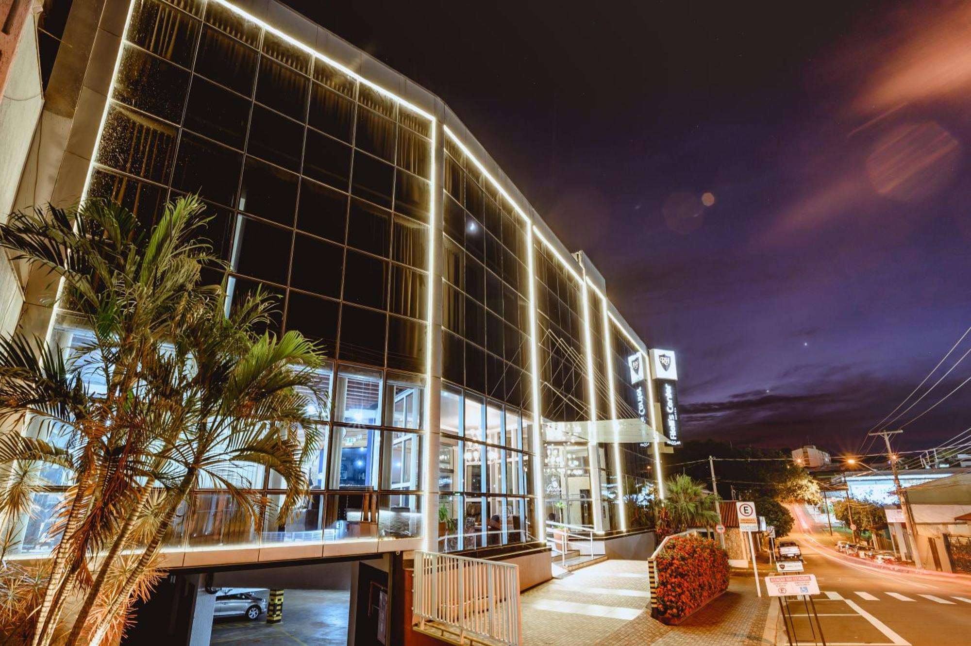 Riellis Center Hotel Botucatu Bagian luar foto