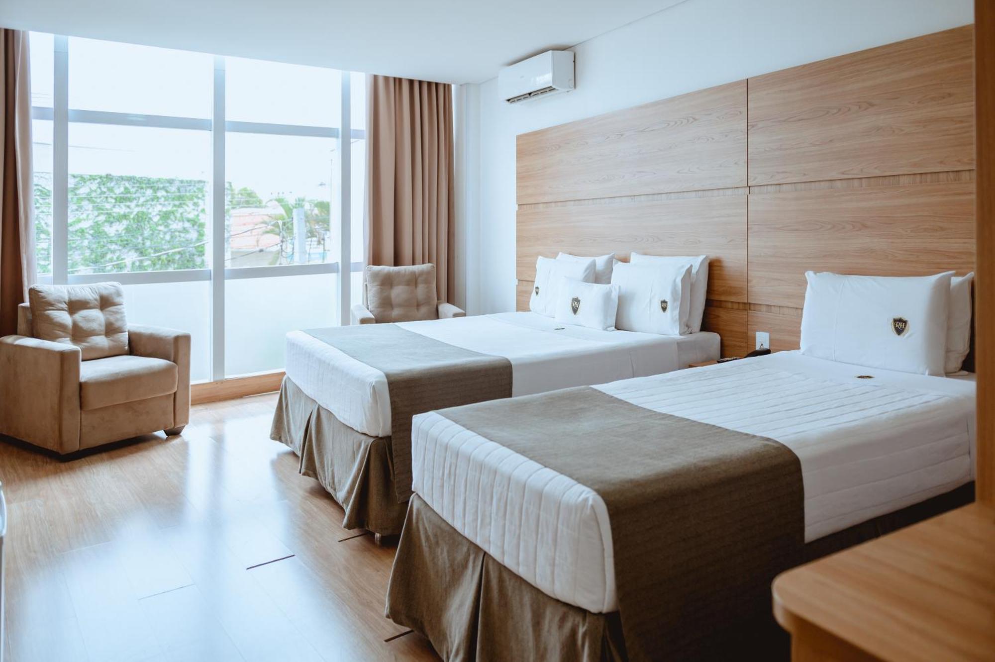 Riellis Center Hotel Botucatu Bagian luar foto