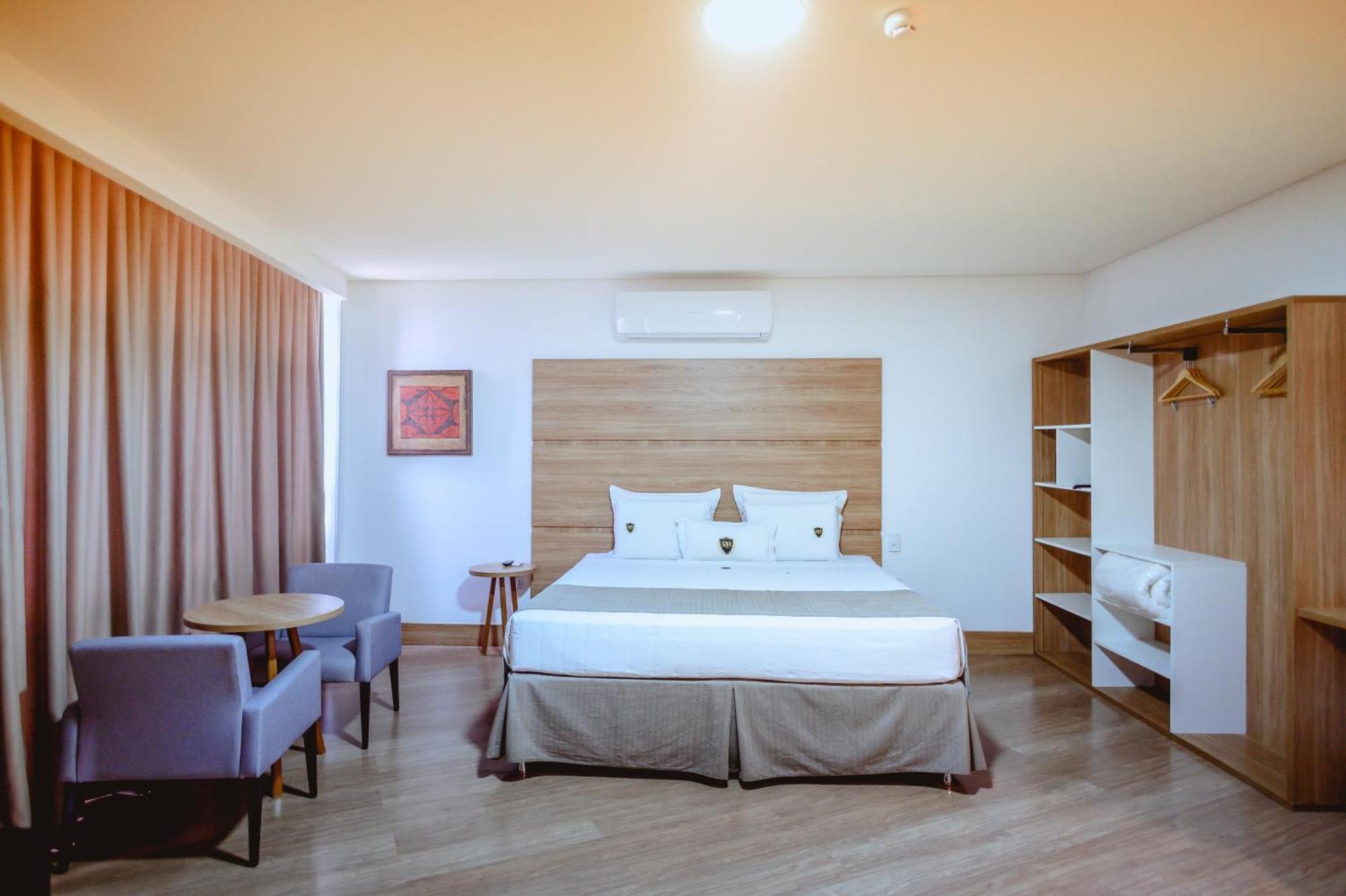 Riellis Center Hotel Botucatu Bagian luar foto