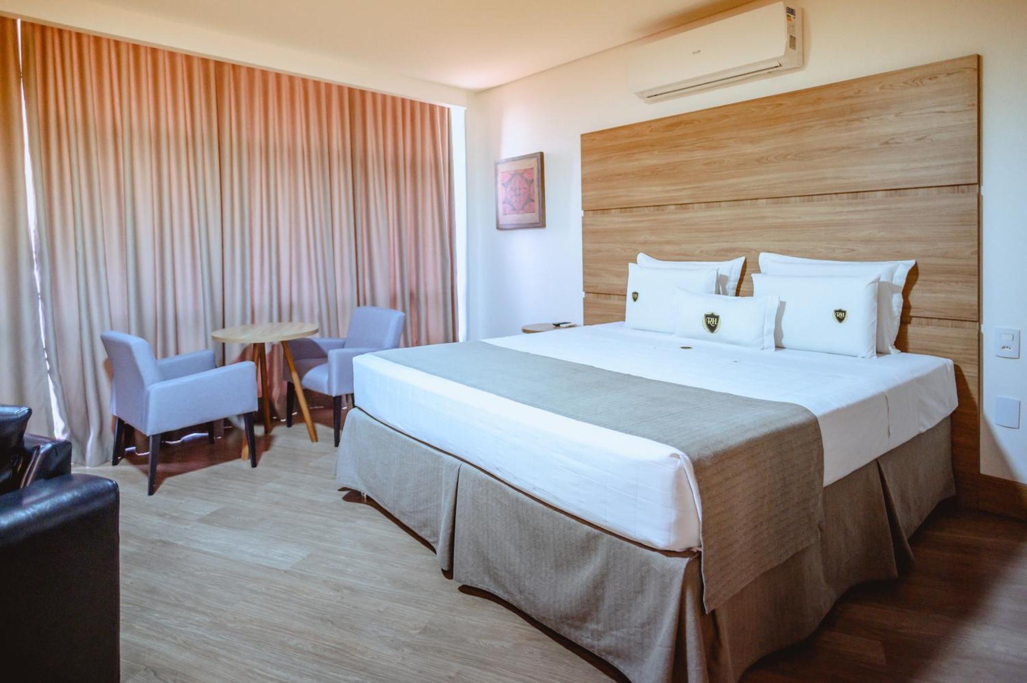Riellis Center Hotel Botucatu Bagian luar foto