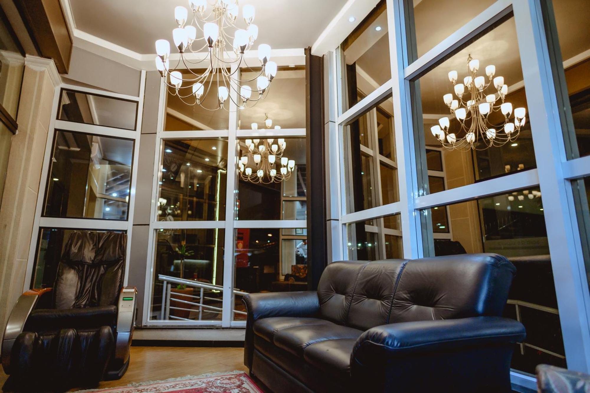 Riellis Center Hotel Botucatu Bagian luar foto