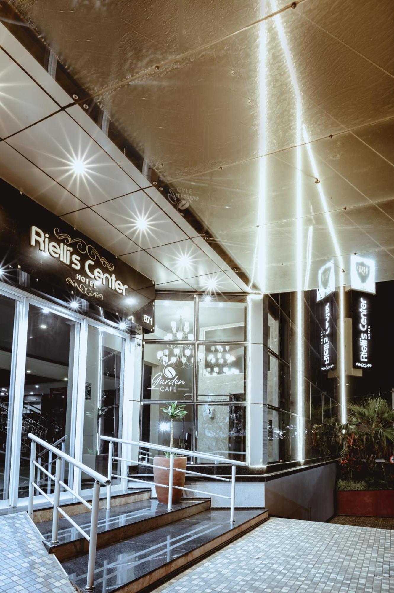 Riellis Center Hotel Botucatu Bagian luar foto