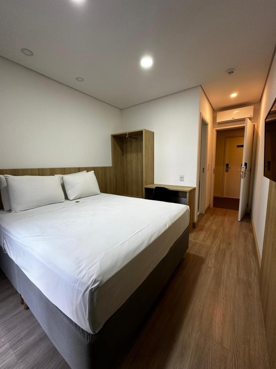 Riellis Center Hotel Botucatu Bagian luar foto