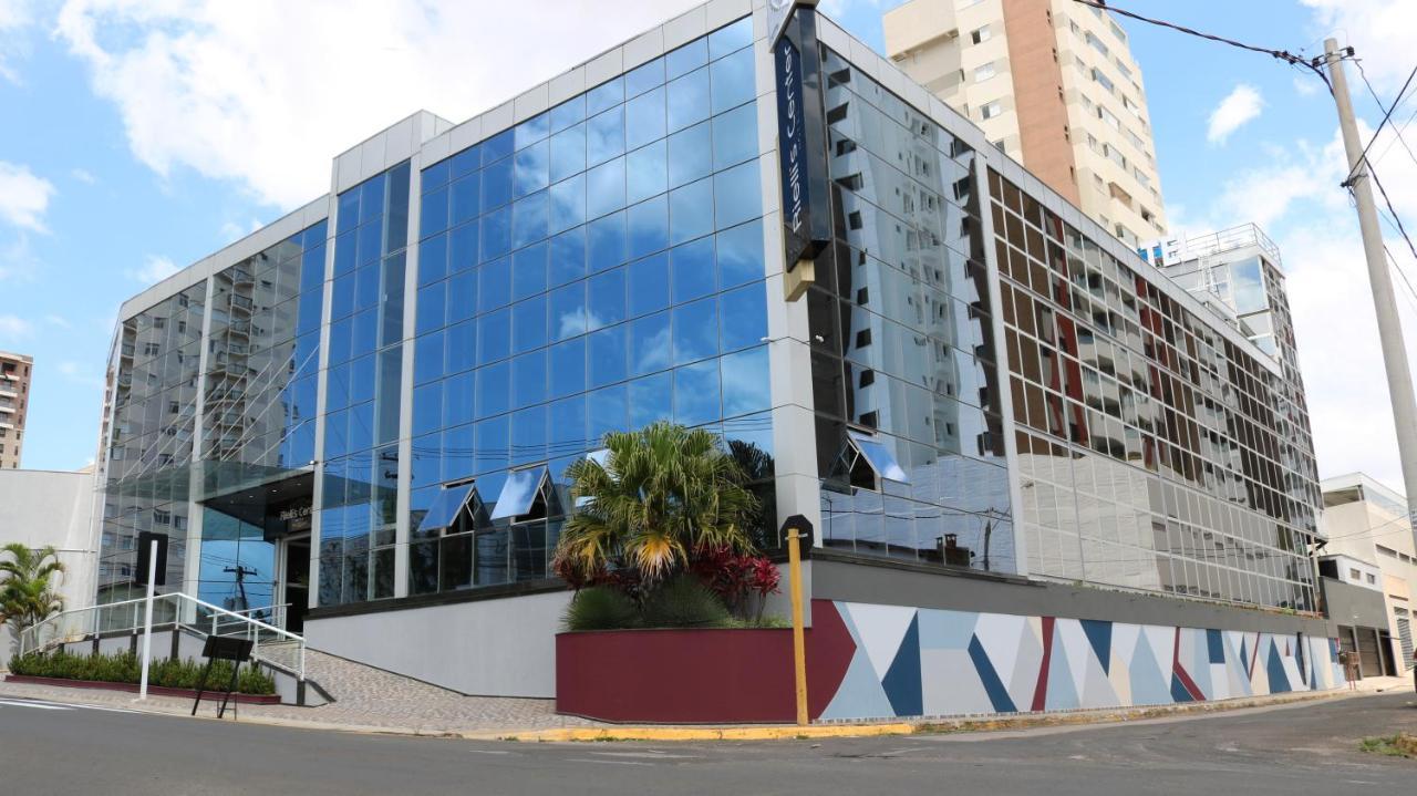 Riellis Center Hotel Botucatu Bagian luar foto